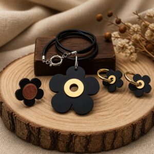 Conjunto Floral "Neo-Retro" en Negro y Dorado